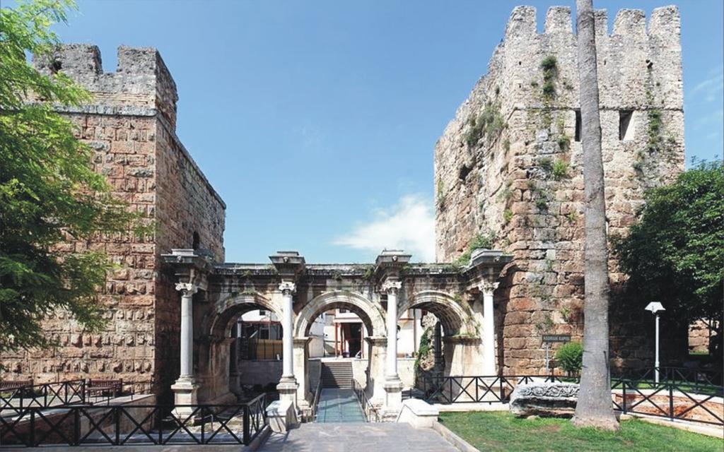 Hadrian Gate Hotel Antalya Buitenkant foto